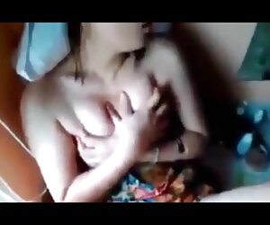وجود الثلاثي جنس مترجم عربي بعد الاستحمام
