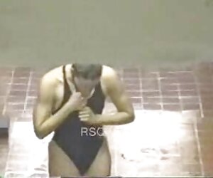 18 سنة من العمر العذراء افلام محارم سكس مترجم لها المعلم