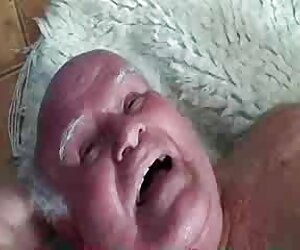 الجمال مواقع افلام سكس مترجم ارتداء الملابس الداخلية يأخذ كبيرة