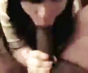 جورجينا افلام سكس عربي و اجنبي مترجم جي يستخدم الجليد على ضخمة